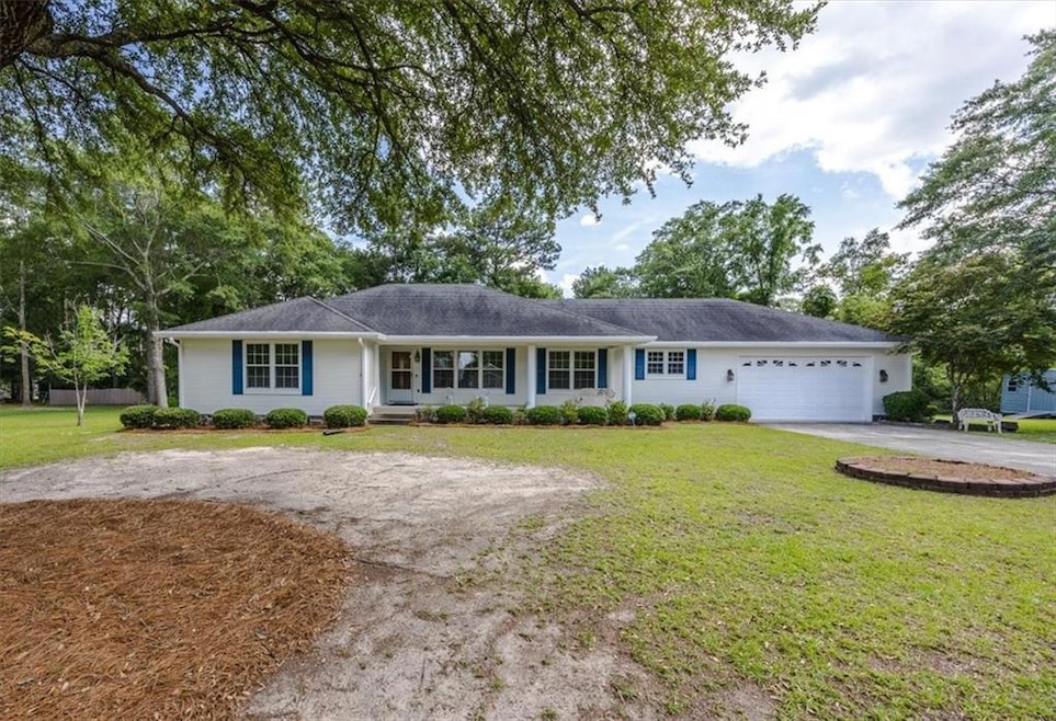 Ranch style home - front