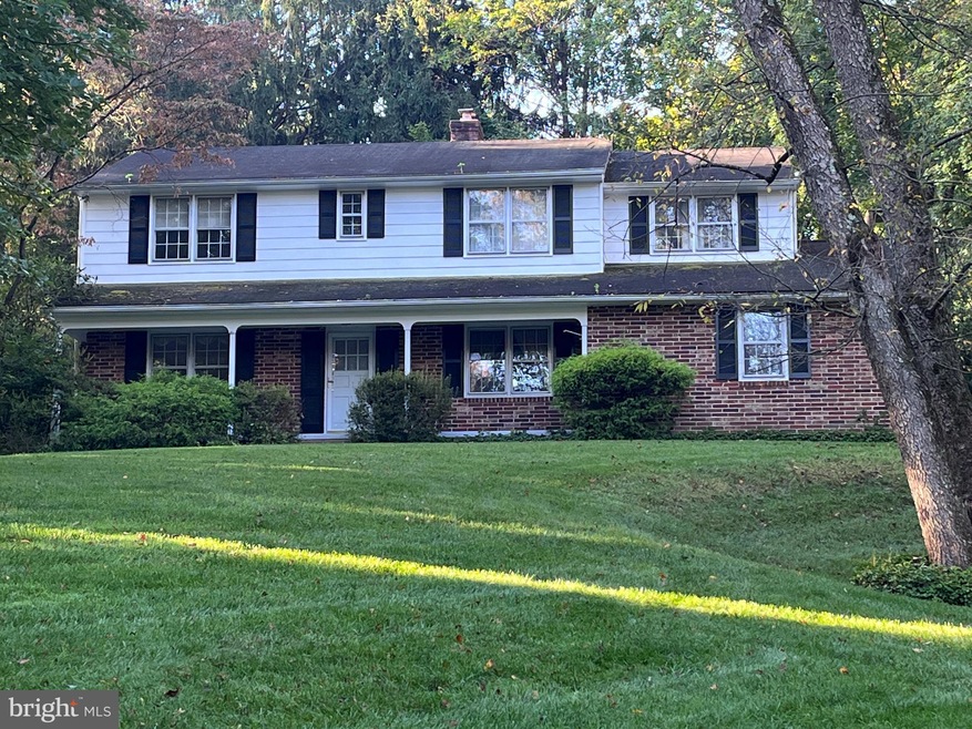 811 Summerset Dr, Hockessin, DE 19707 - photo 1