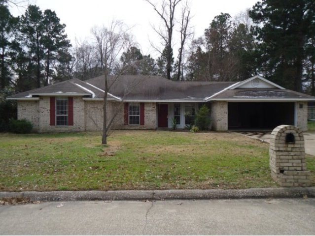 153 Hunters Glen Dr, Lufkin, TX 75904 - photo 1