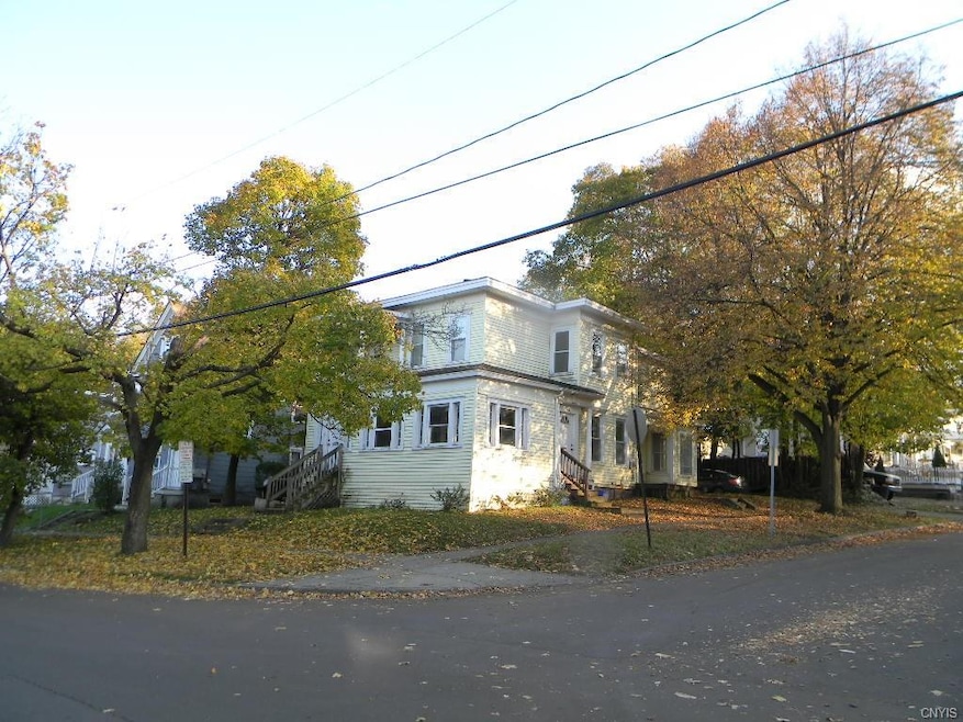 Corner of Madison and Cherry
