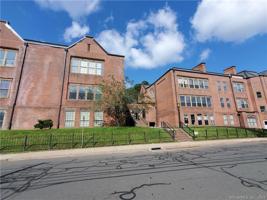 15 Prospect St unit 2, New Britain, CT 06051 - photo 1