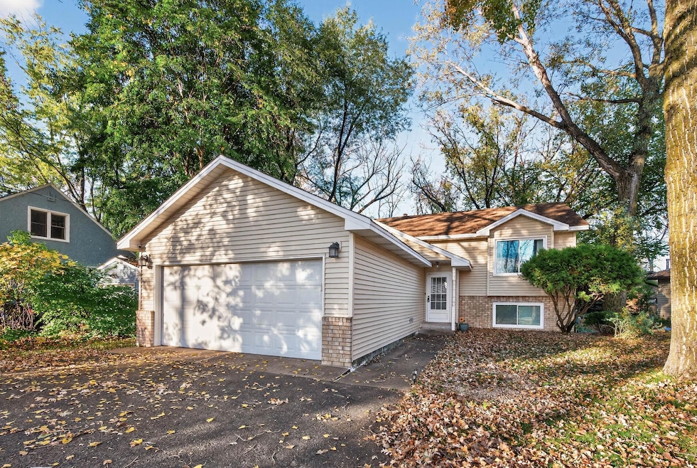 338 8th St SW, Forest Lake, MN 55025 - photo 1