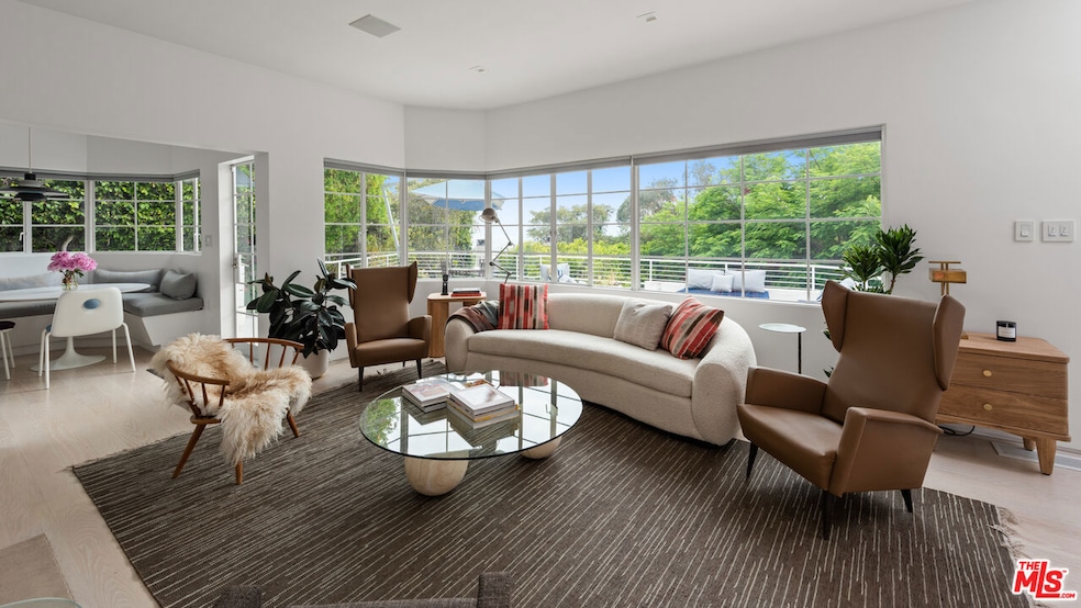 Sold $3,225,000 • Co-Listing Agent