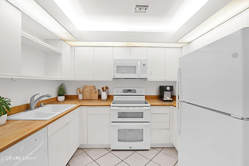 5035 N 10th Place unit 108, Phoenix, AZ 85014 - photo 1