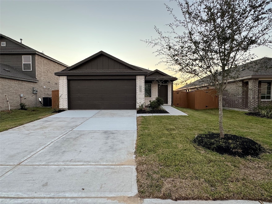 7842 Lavender Jade Dr, Rosharon, TX 77583 - photo 1