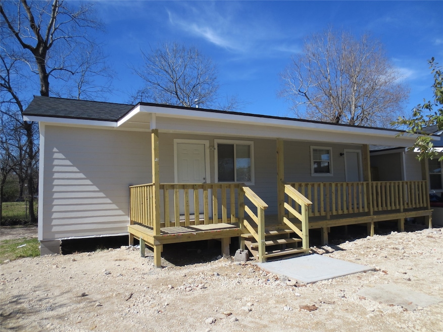 2722 Parker Rd unit 1, Houston, TX 77093 - photo 1