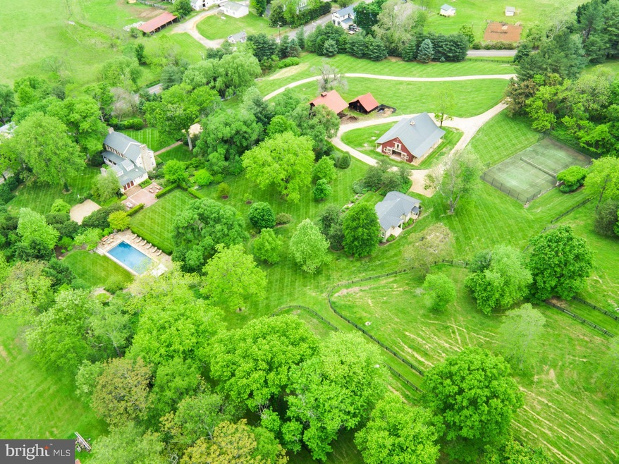 6781 John Barton Payne Rd, Marshall, VA 20115 - photo 1