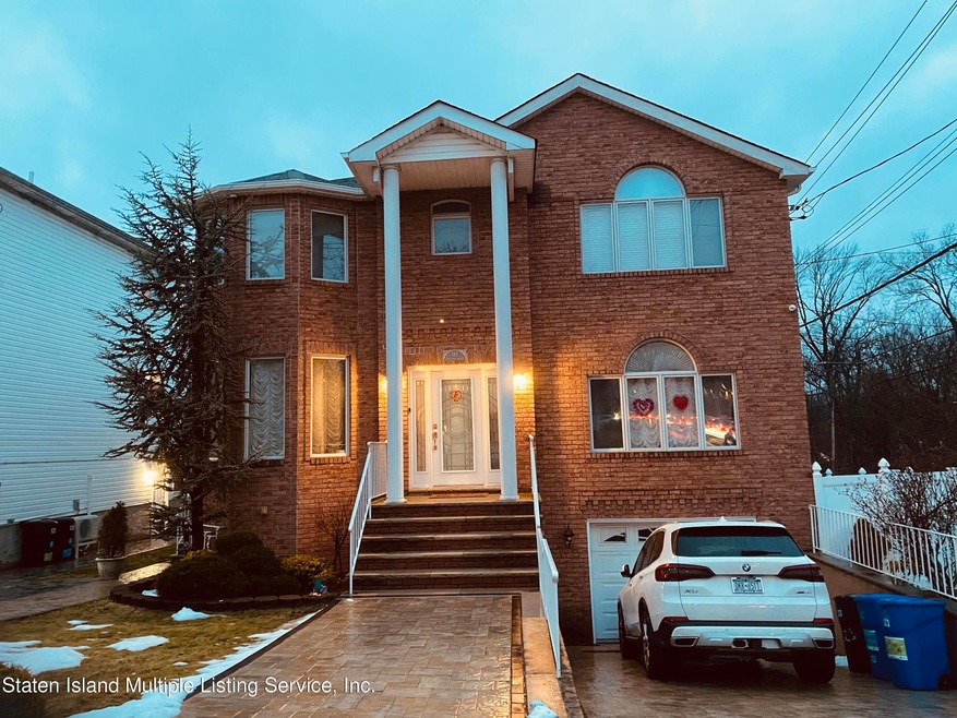 123 Edgegrove Ave unit Side, Staten Island, NY 10312 - photo 1