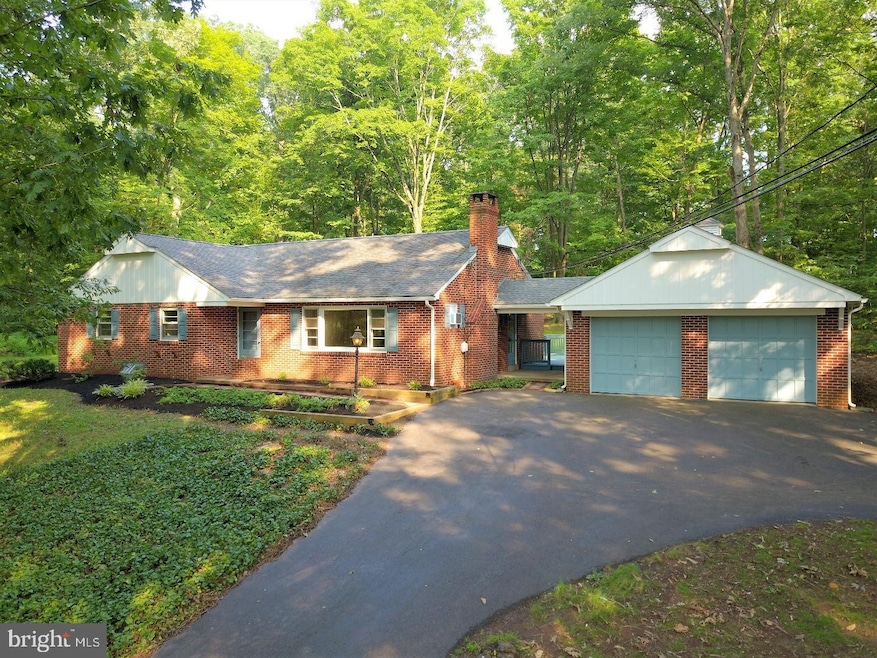 114 Skippack Creek Rd, Souderton, PA 18964 - photo 1