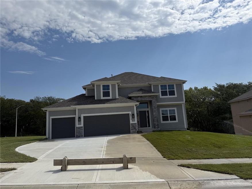 10516 N Wayne Ave, Kansas City, MO 64155 - photo 1