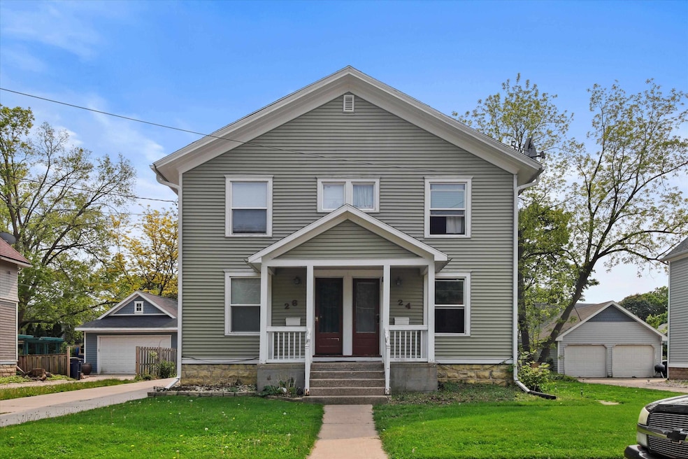 24 Harrison St, Janesville, WI 53545