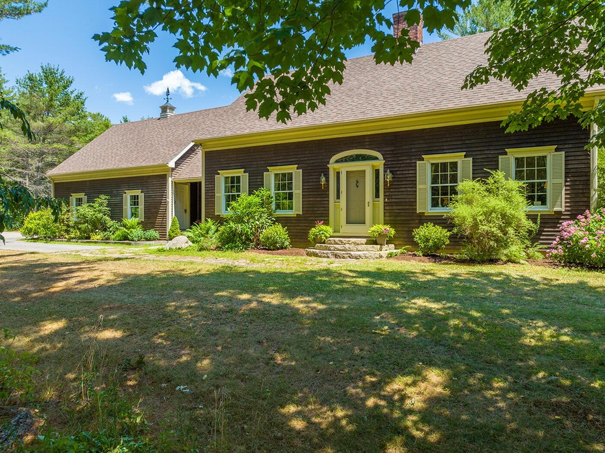 26 Victoria Rd, Camden, ME 04843 - photo 1