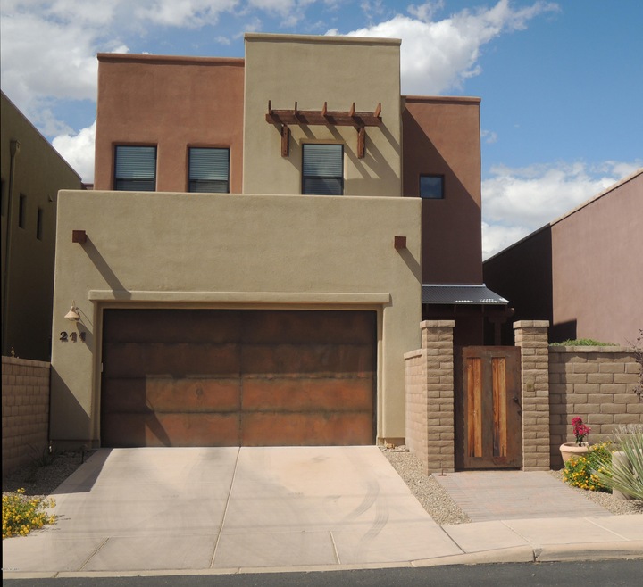 211 E Calderwood Road
