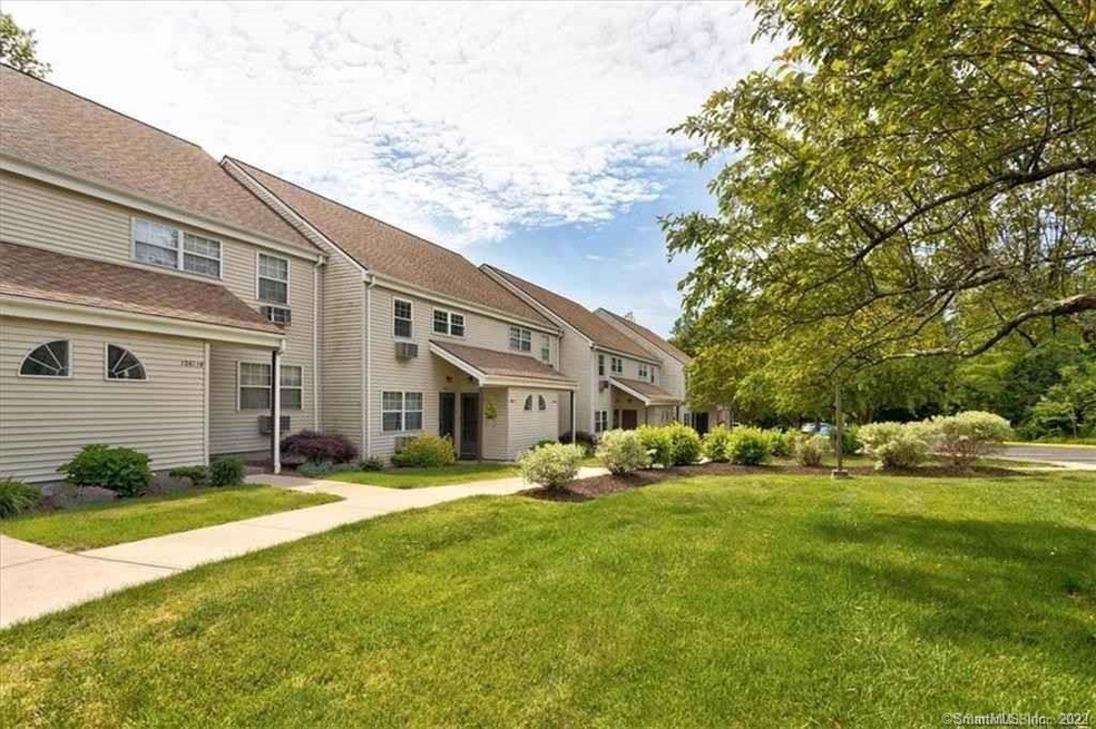 1241 Washington St unit 7, Middletown, CT 06457 - photo 1
