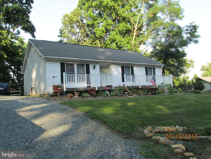 199 Bay Pointe Dr, Montross, VA 22520 - photo 1