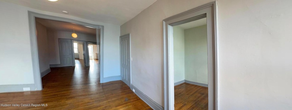 527 Columbia St unit 3, Hudson, NY 12534 - photo 1