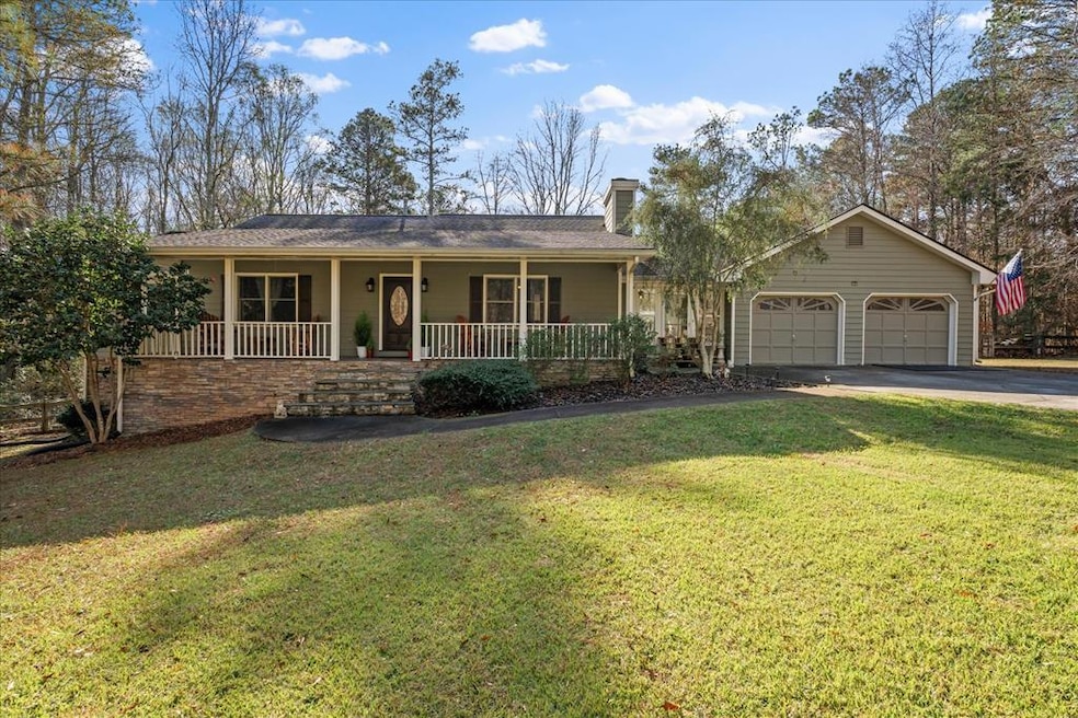 555 McKenzie Bridge Rd, Carrollton, GA 30116 - photo 1