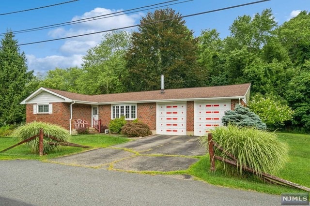 15 4th St, Budd Lake, NJ 07828 - photo 1