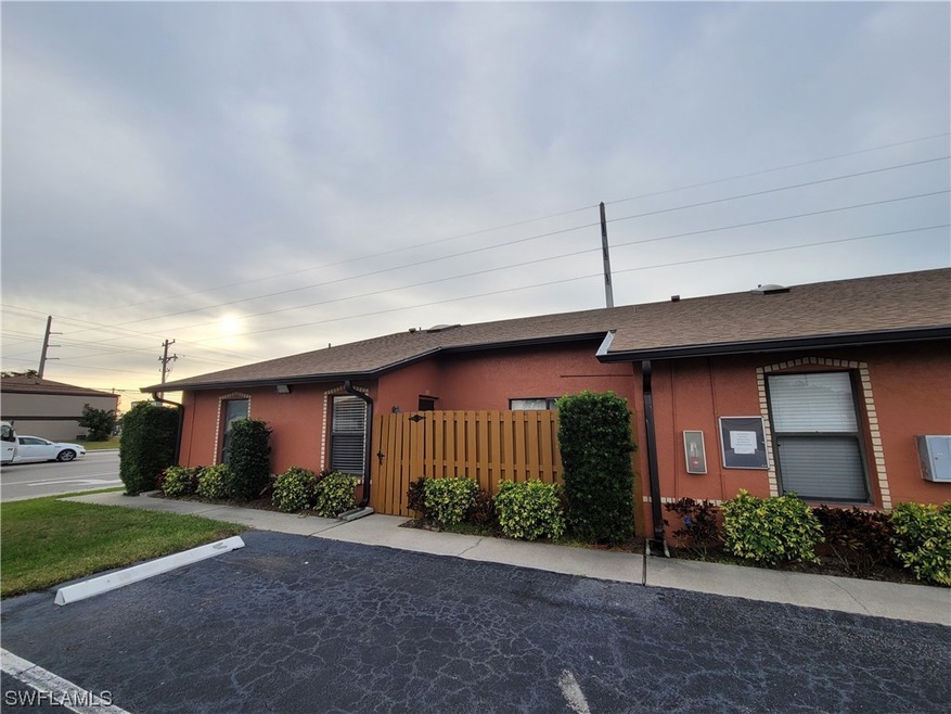 804 SW 47th Terrace unit 101, Cape Coral, FL 33914 - photo 1