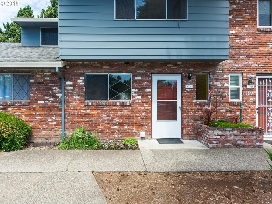 1728 NE Hogan Dr, Gresham, OR 97030 - photo 1