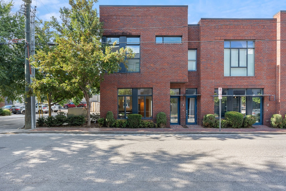 Sold $595,000 • Co-Listing Agent