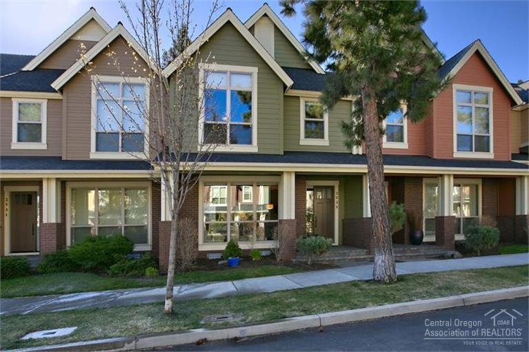 2535 NW Crossing Dr, Bend, OR 97701 - photo 1