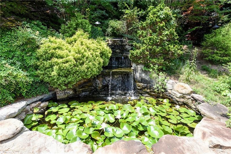 503 Pleasant View Ct, Woodstock, GA 30188 - photo 1