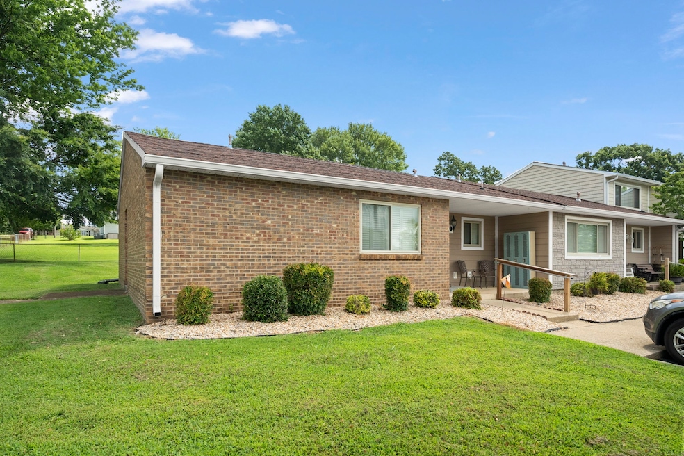 2169 Highway 41 S unit 33, Greenbrier, TN 37073 - photo 1