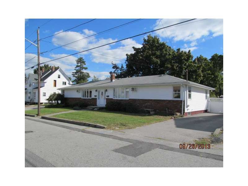 104 Gladstone St, Cranston, RI 02920 - photo 1