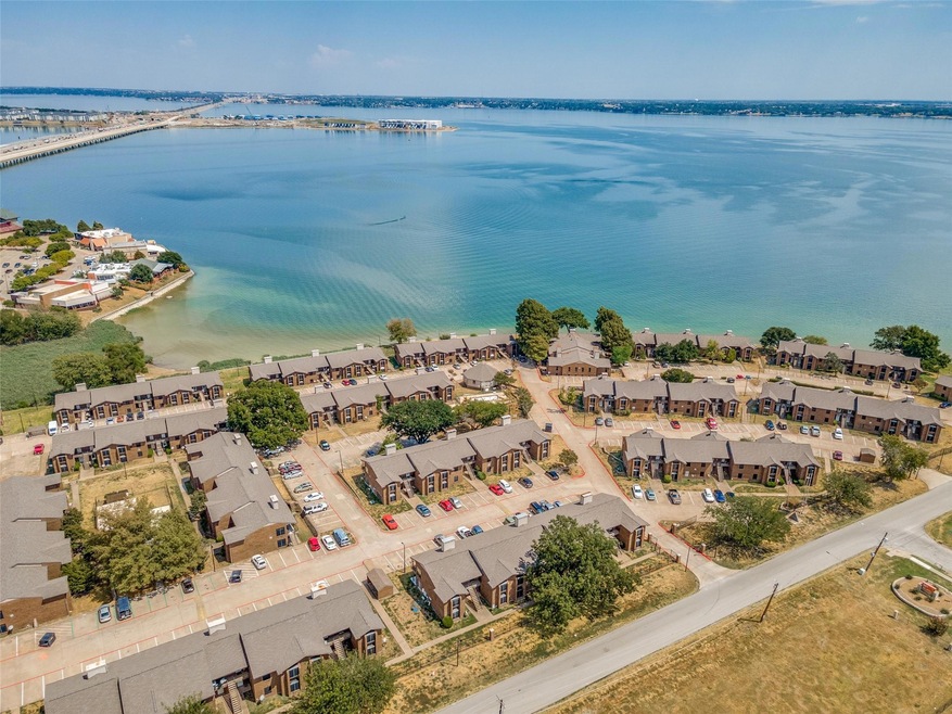 Steps from Lake Ray Hubbard!