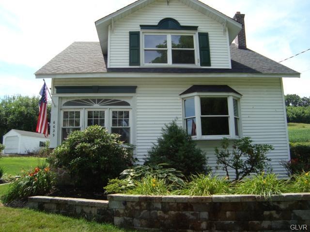 6629 Walnut St, Slatington, PA 18080 - photo 1