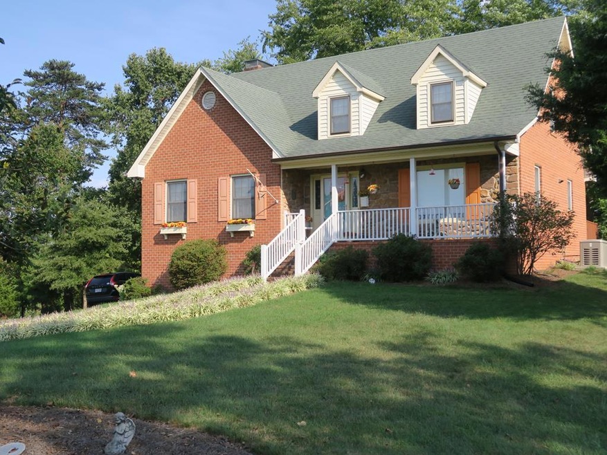 634 Breckenridge Cir, Axton, VA 24054 - photo 1