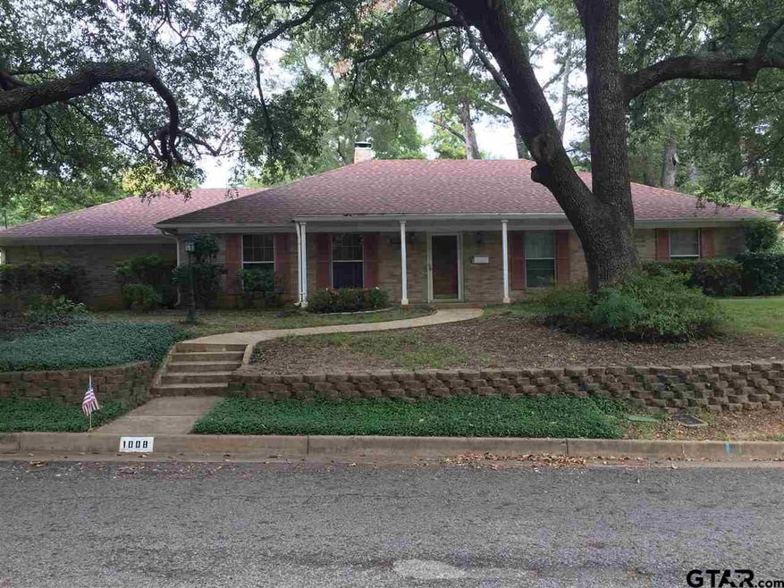 1008 1008 Pollard, Tyler, TX 75701 - photo 1