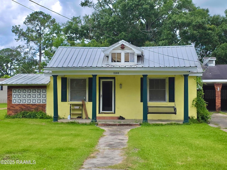 1523 N Main St, Saint Martinville, LA 70582 - photo 1