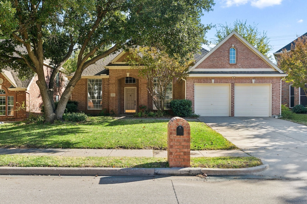 2708 Parkhaven Dr, Flower Mound, TX 75022 - photo 1