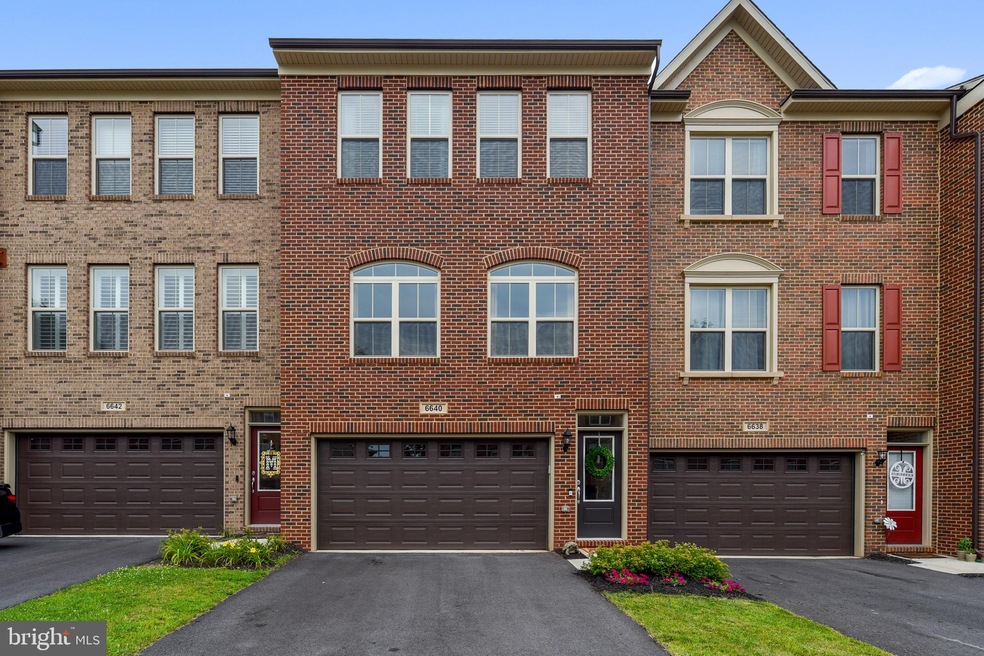 6640 Bartrams Forest Ln, Haymarket, VA 20169 - photo 1