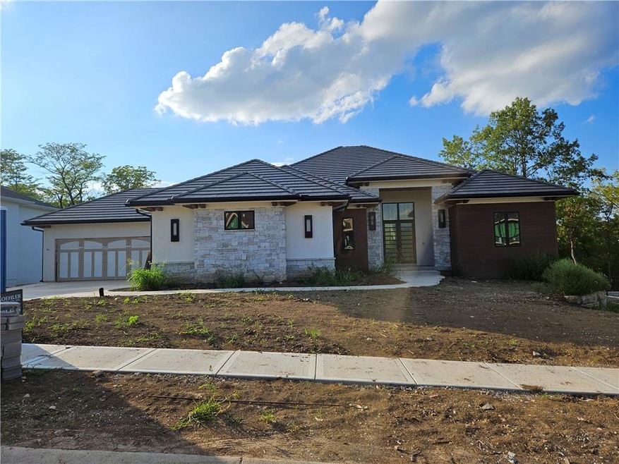 21372 W 93rd Ct, Lenexa, KS 66220 - photo 1