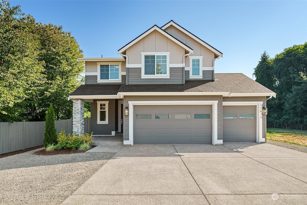 11626 42nd Ave S, Tukwila, WA 98168 - photo 1