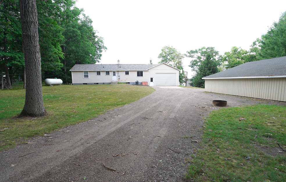 Big Star Lake Home!