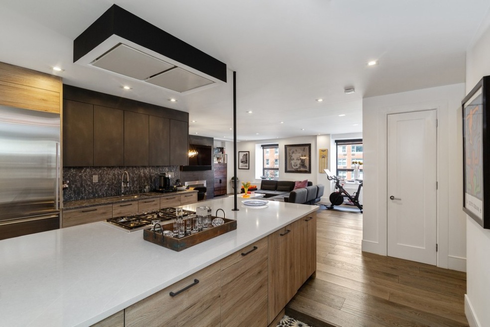 196 6th Ave unit 3A, New York, NY 10013 - photo 1