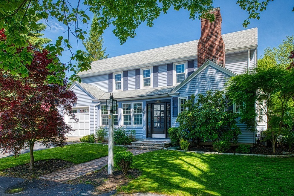 56 Londonderry Rd, Marblehead, MA 01945 - photo 1