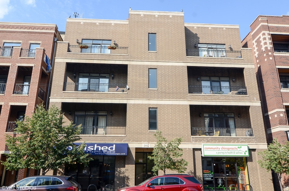 1442 W Belmont Ave unit 2E, Chicago, IL 60657 - photo 1