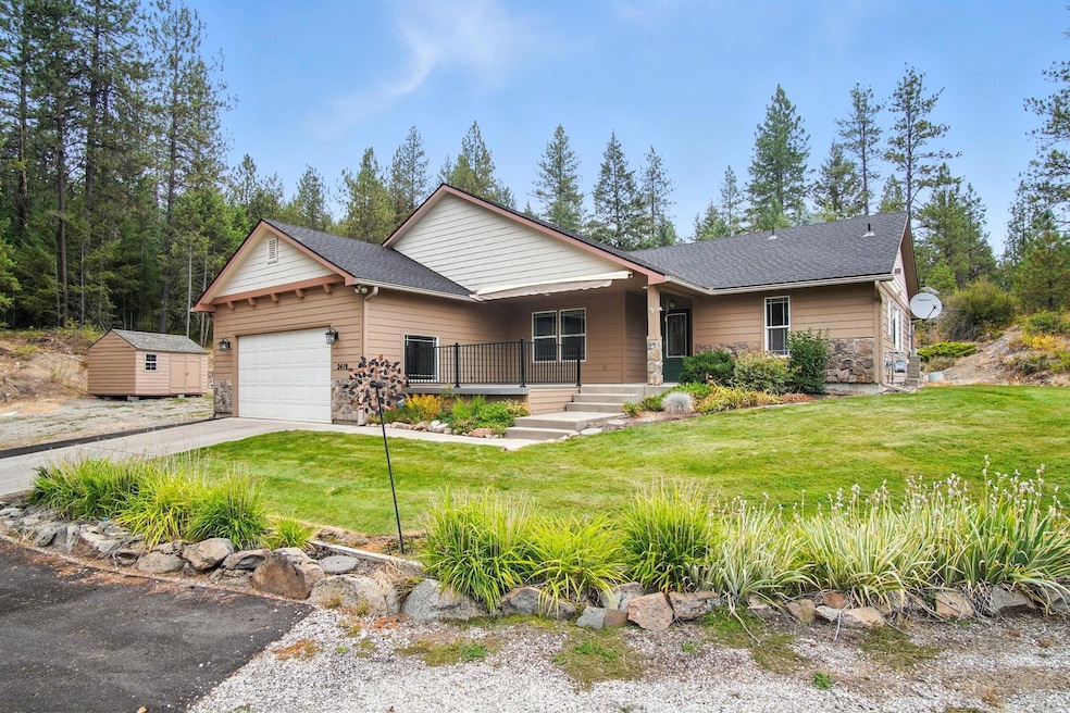 For Sale $634,950 • Co-Listing Agent