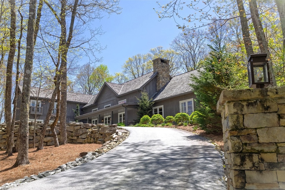 Under Contract $3,195,000