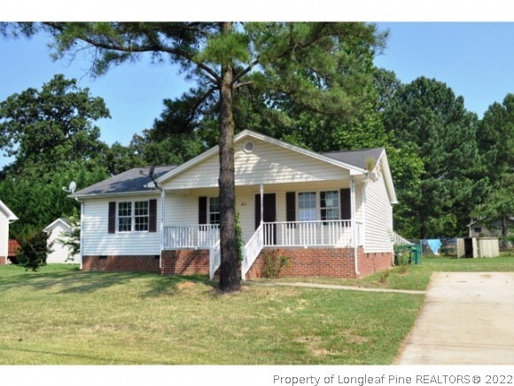 803 E Raleigh St, Siler City, NC 27344 - photo 1