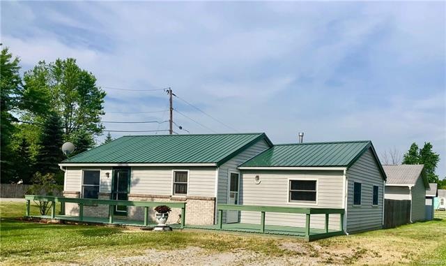 1355 Allen Rd, Kimball, MI 48074 - photo 1