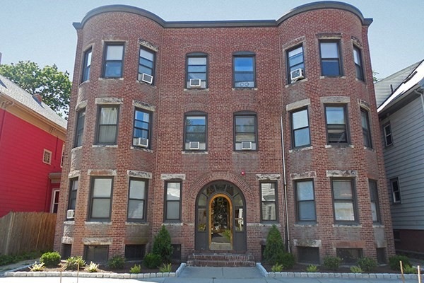 40 Cedar St unit 2R, Somerville, MA 02143 - photo 1