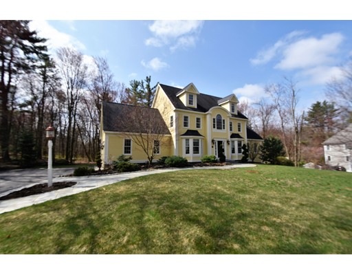 88 Schoolhouse Ln, Boxborough, MA 01719 - photo 1