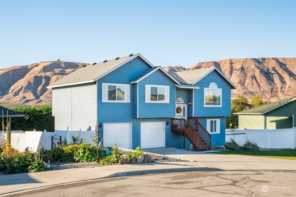 653 S Lawler Ave, East Wenatchee, WA 98802 - photo 1