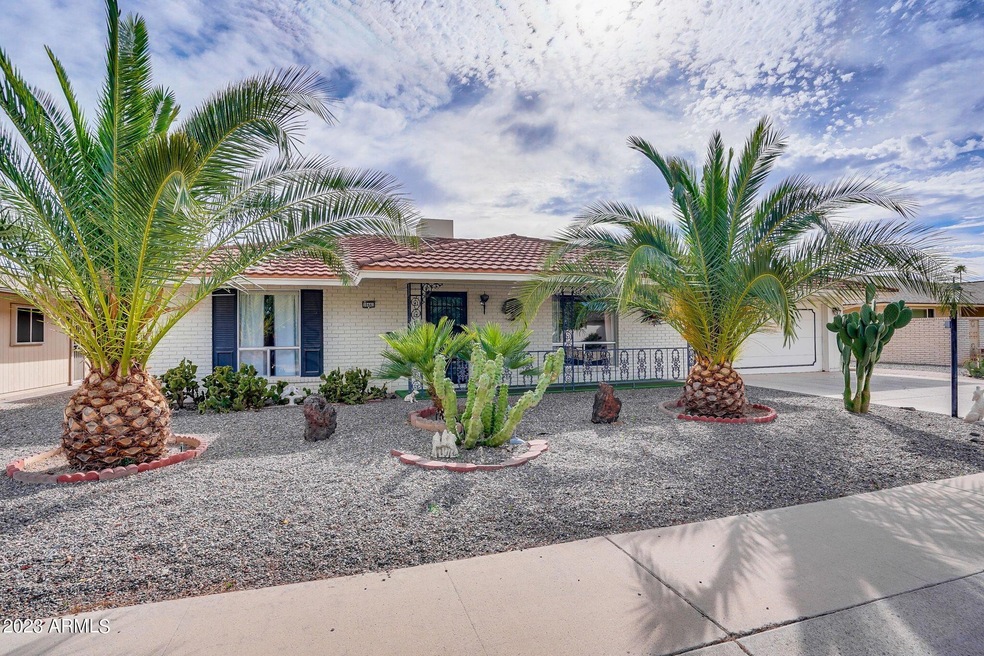 10441 W Pleasant Valley Road